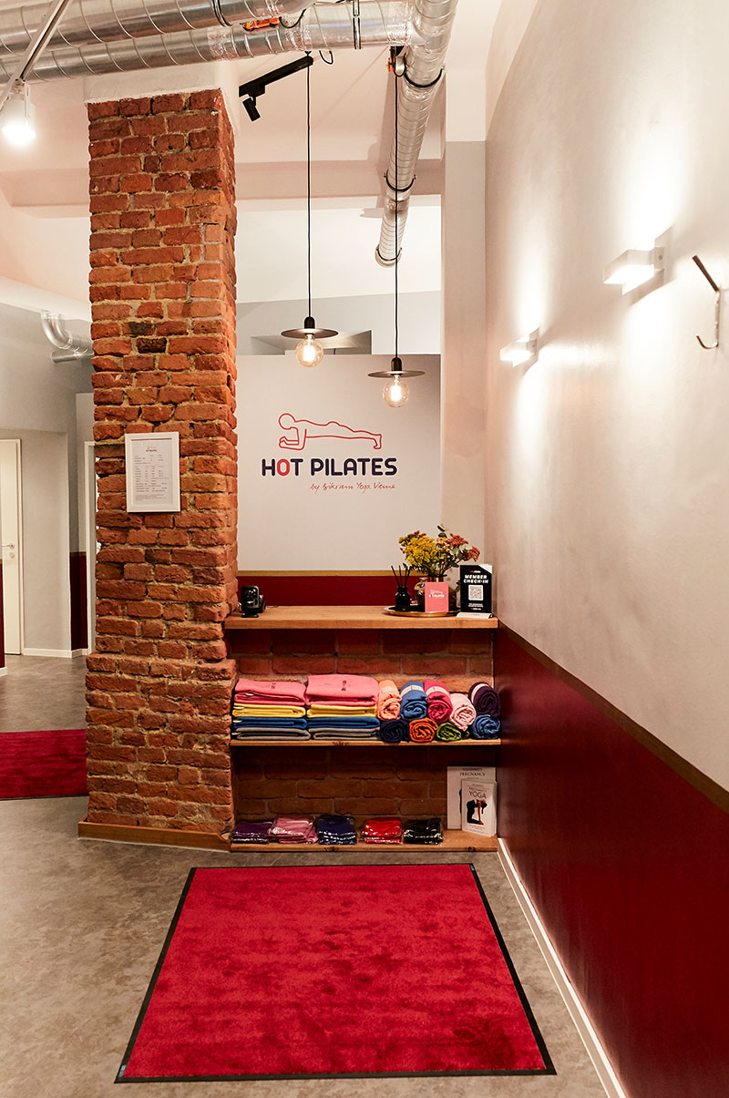 Rezeption in unserem Hot Pilates Vienna Studio